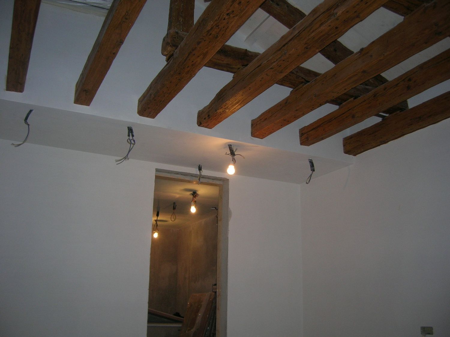 Travi tetto a vista di legno restaurate a Venezia