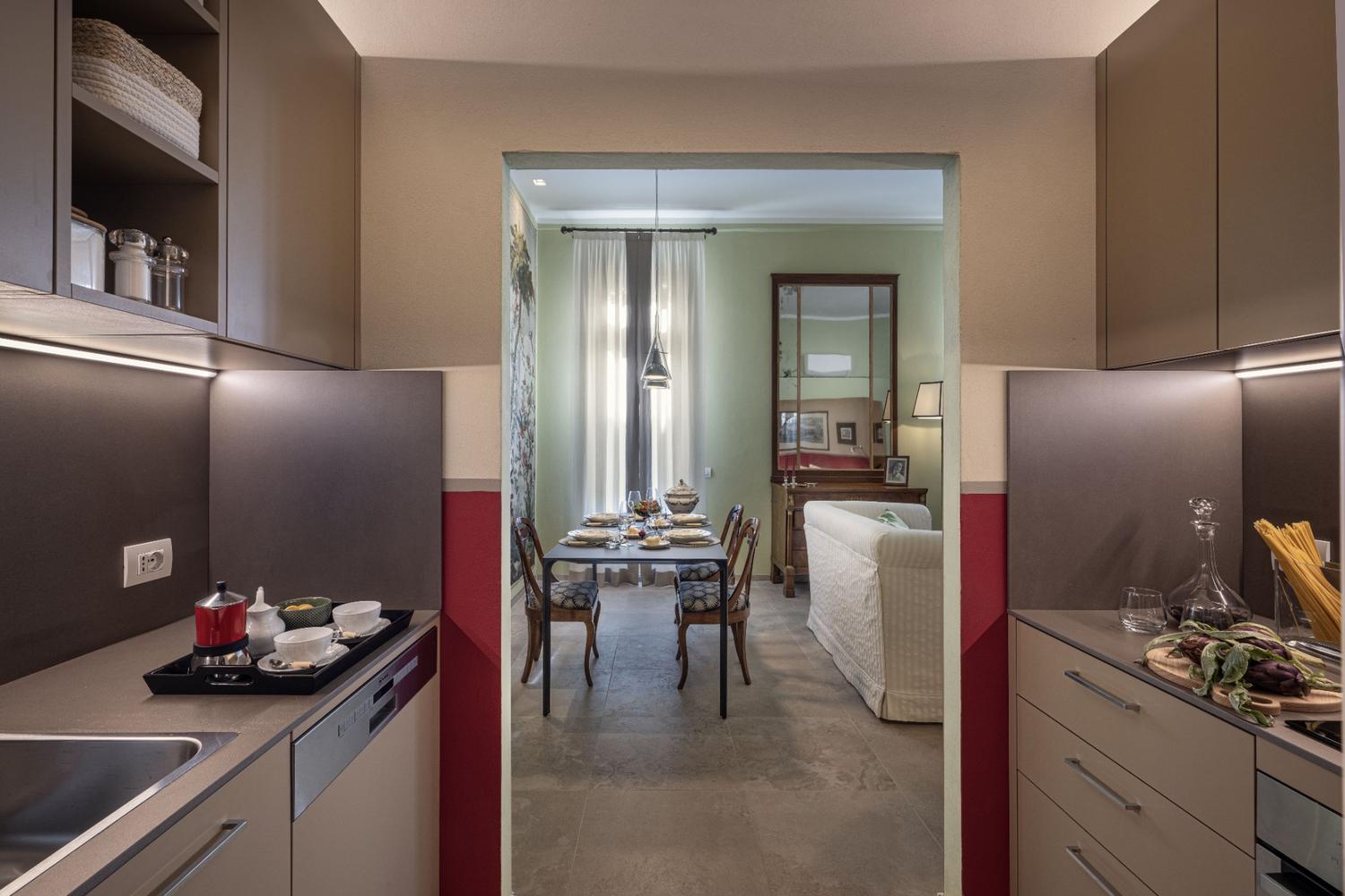 Soglia di collegamento tra cucina salotto a Venezia
