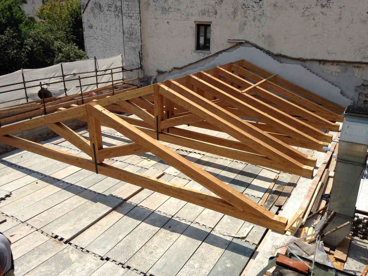 Rifacimento capriate lignee a Venezia