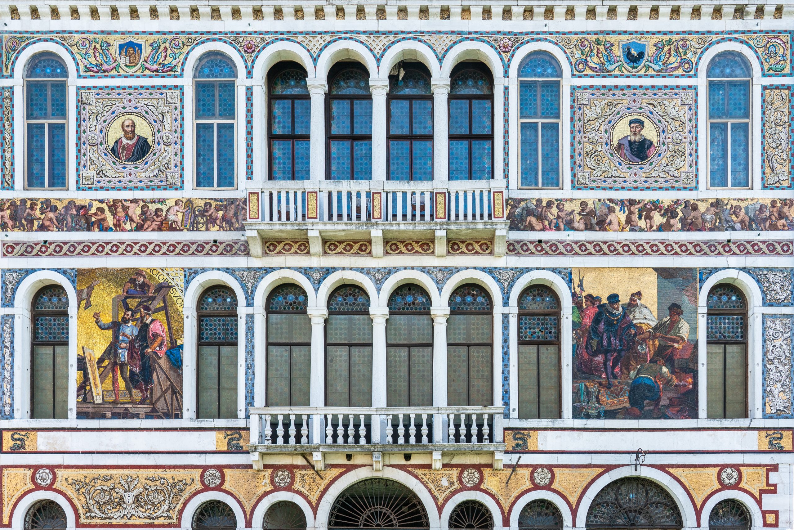Affaccio mosaicato su Canal Grande palazzo Barbarigo a Venezia